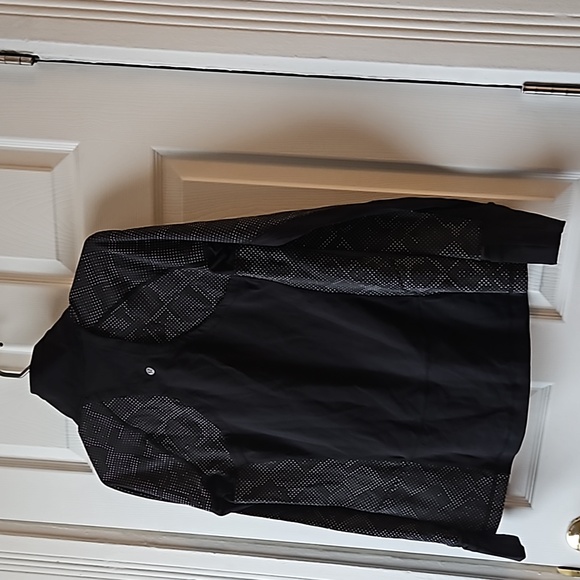 LULULEMON Race With Grace Special Edition 1/2 Zip - Picture 7 of 8